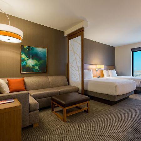 Hyatt Place Delano Extérieur photo
