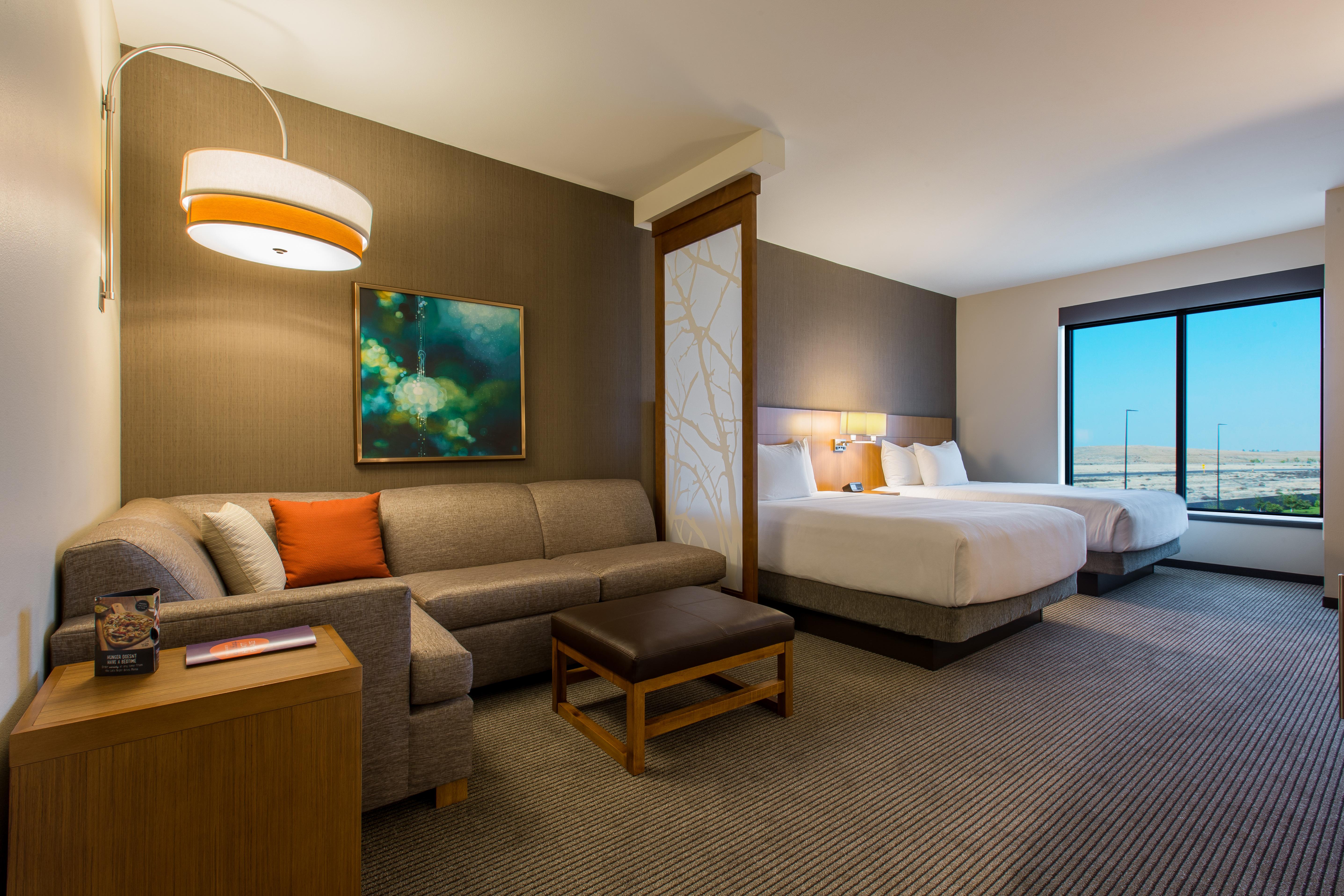 Hyatt Place Delano Extérieur photo