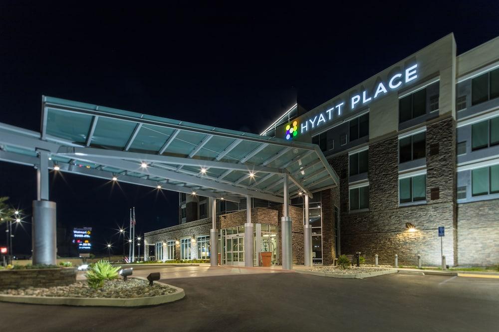Hyatt Place Delano Extérieur photo