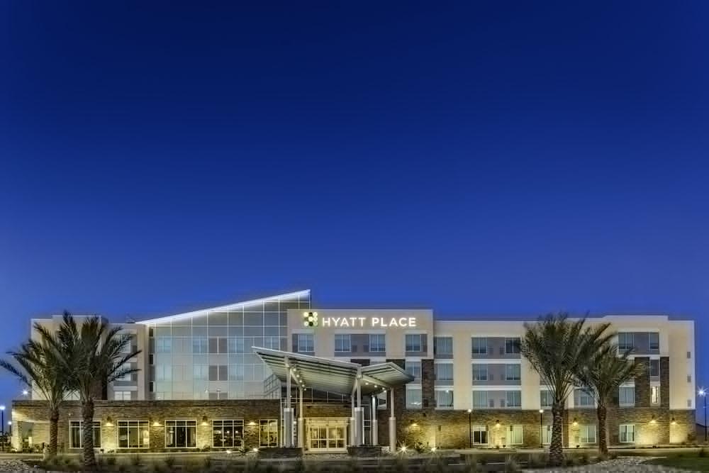 Hyatt Place Delano Extérieur photo